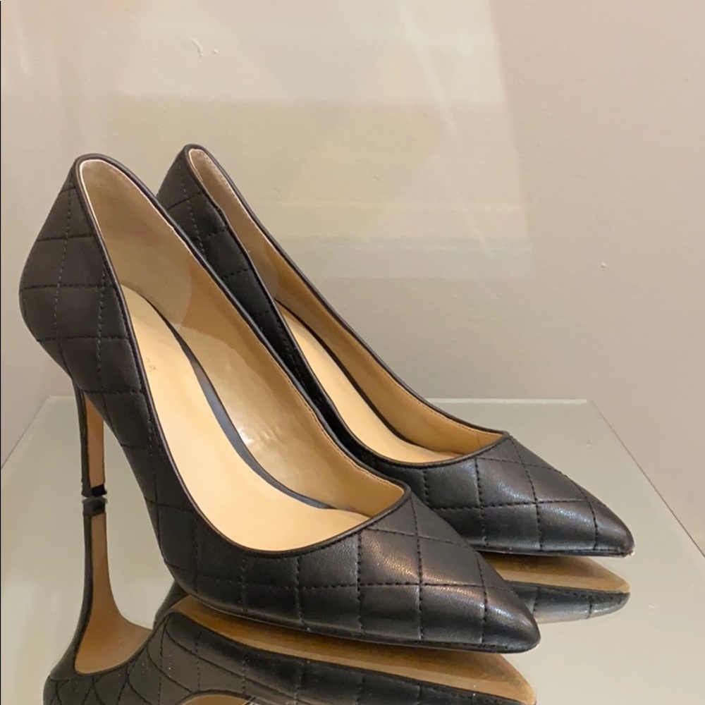 Black Leather Pump - image 2